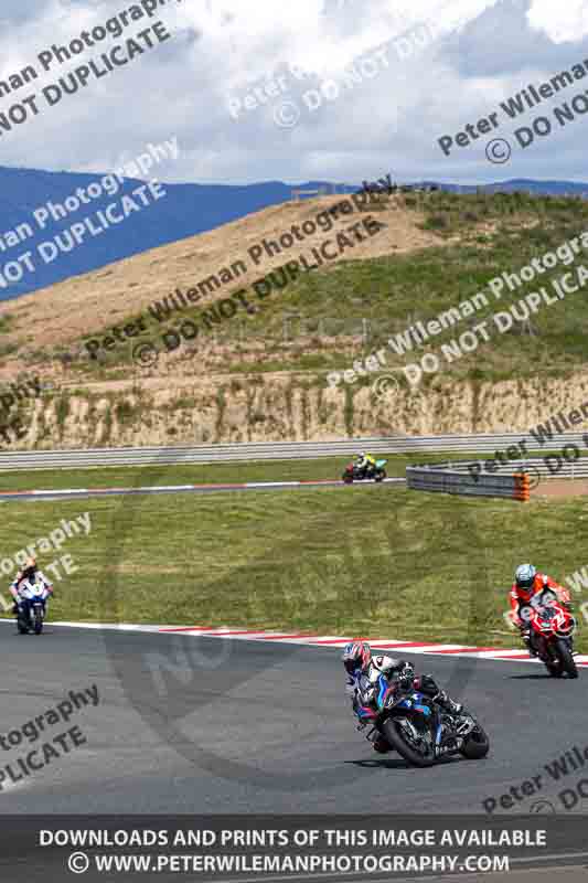 cadwell no limits trackday;cadwell park;cadwell park photographs;cadwell trackday photographs;enduro digital images;event digital images;eventdigitalimages;navarra;no limits trackdays;peter wileman photography;racing digital images;trackday digital images;trackday photos